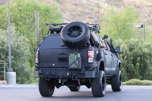 Toyota Tundra CrewMax 4x4 Zombie Apocalypse 2013 года 